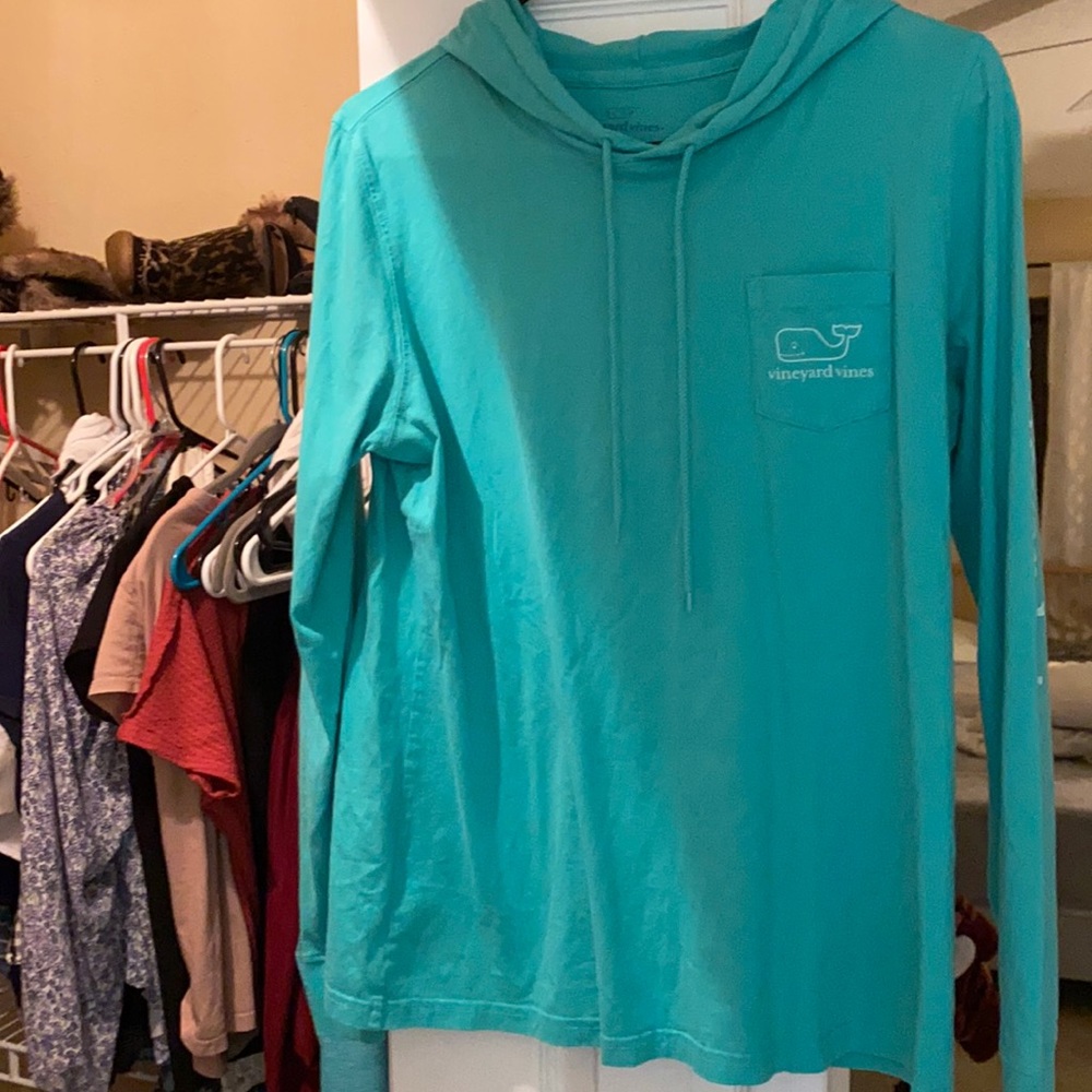 Vineyard vines hoodie!